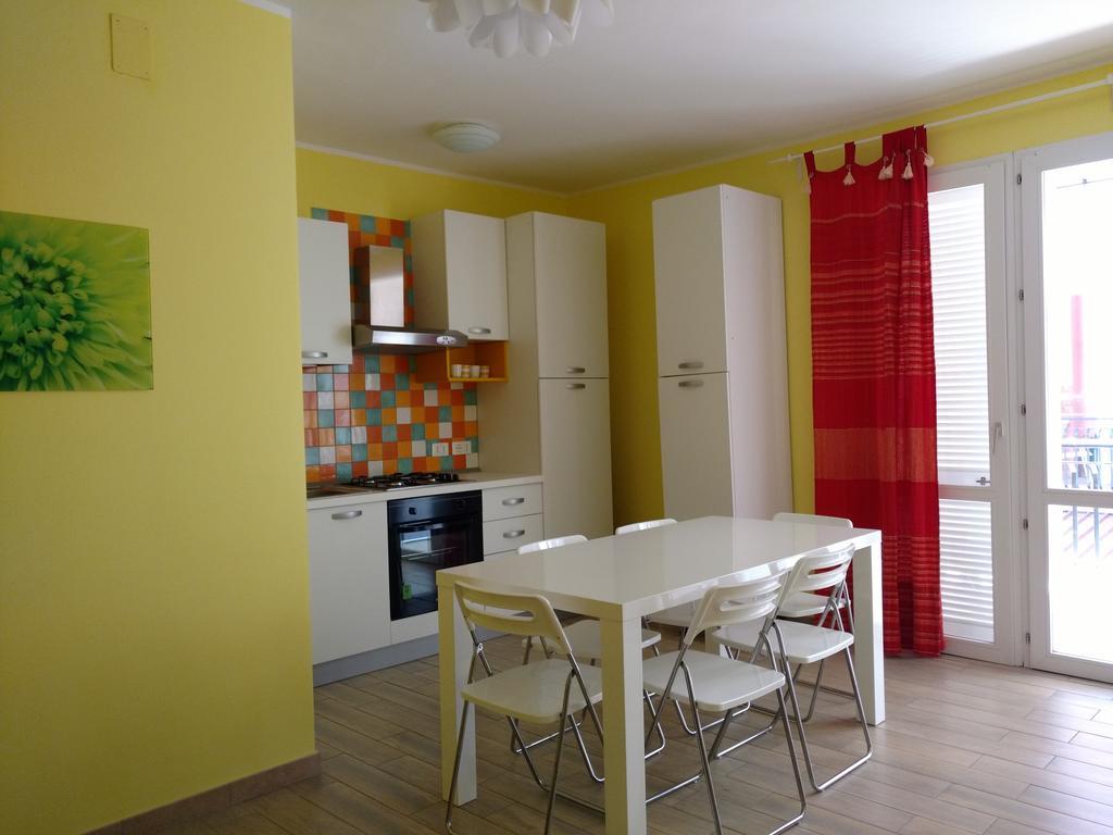 Icaro Apartamento Letojanni Exterior foto